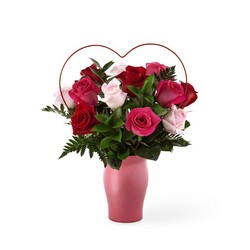 The FTD XOXO Rose Bouquet from Victor Mathis Florist in Louisville, KY